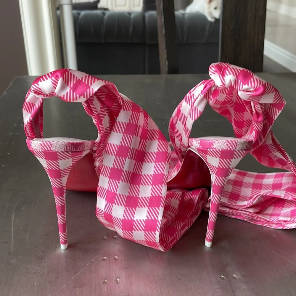 Christian louboutin sandale du desert 100mm pink rose bco sz 39